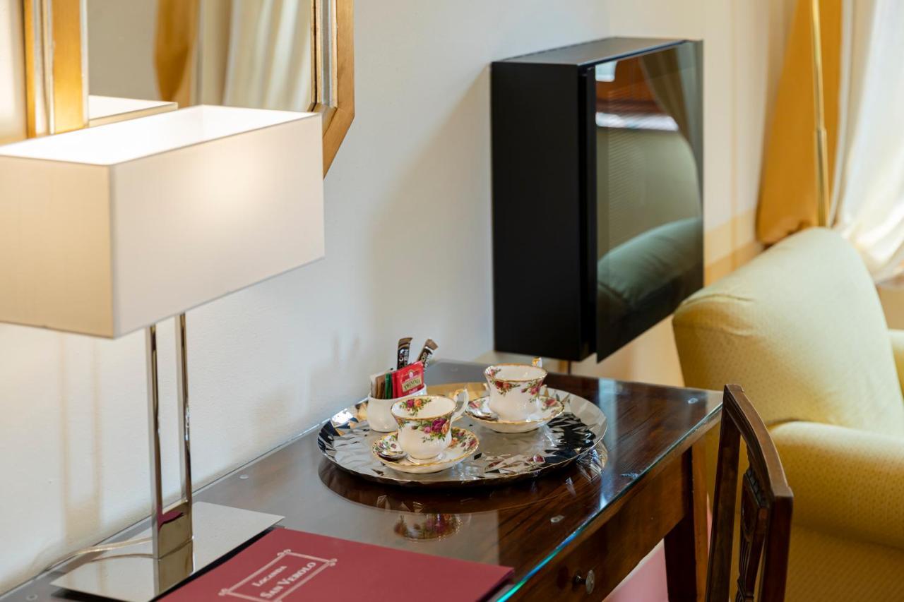 Resort Locanda San Verolo Boutique Hotel Костермано Екстериор снимка